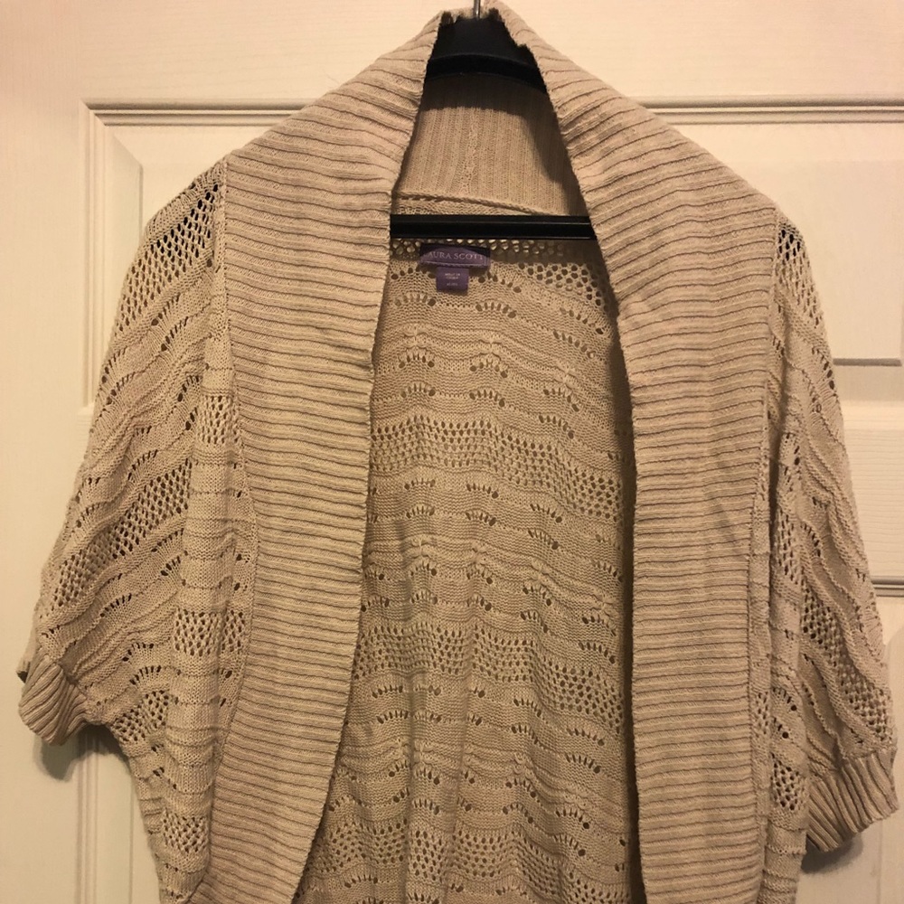 Perfect Little Accent Top